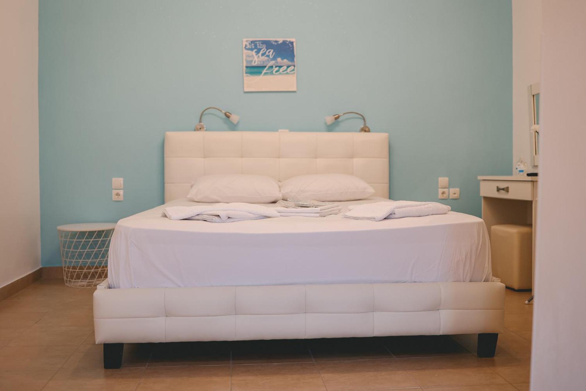 Tsanis Estate Aparthotel Парга Екстериор снимка