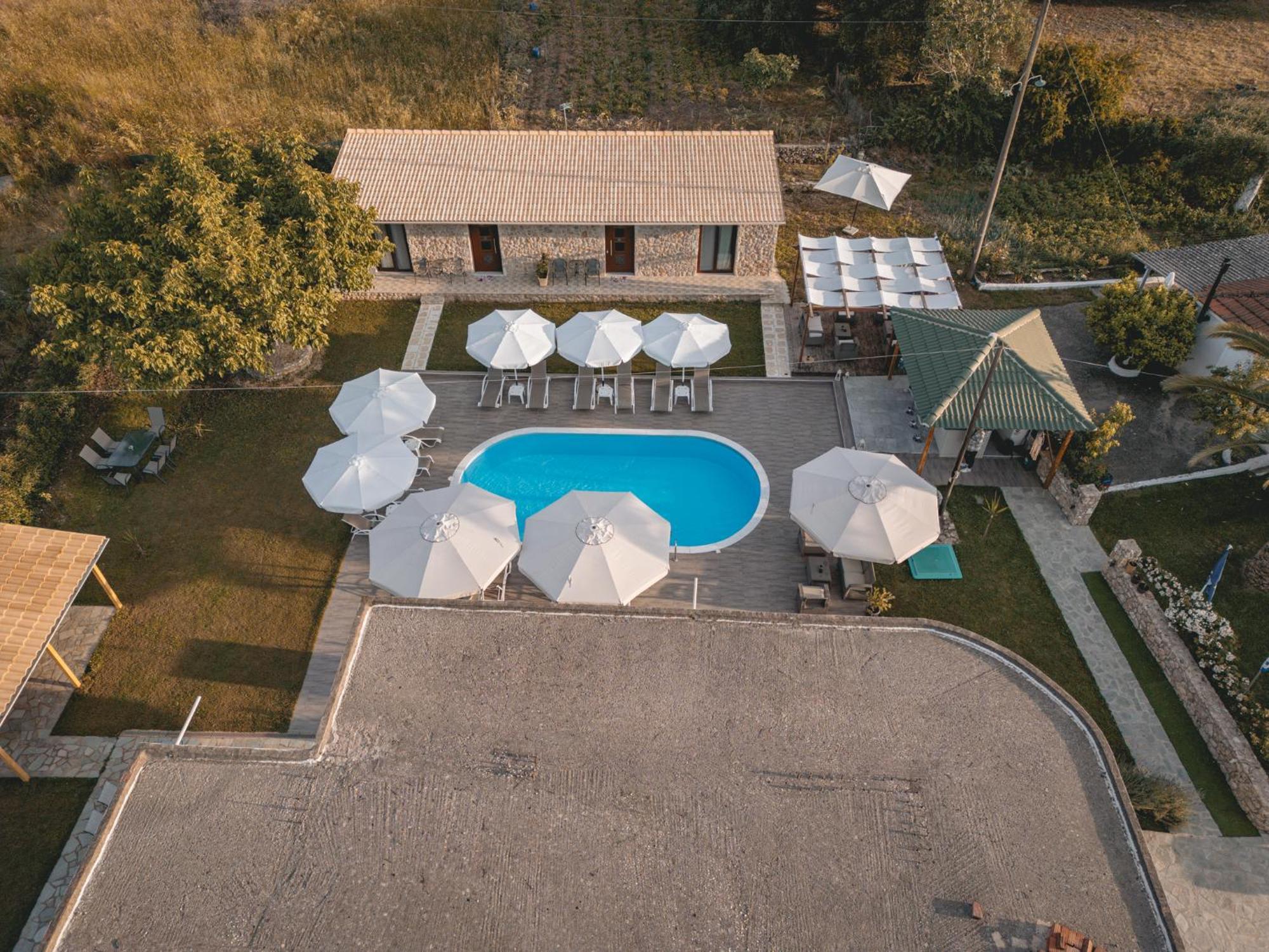 Tsanis Estate Aparthotel Парга Екстериор снимка