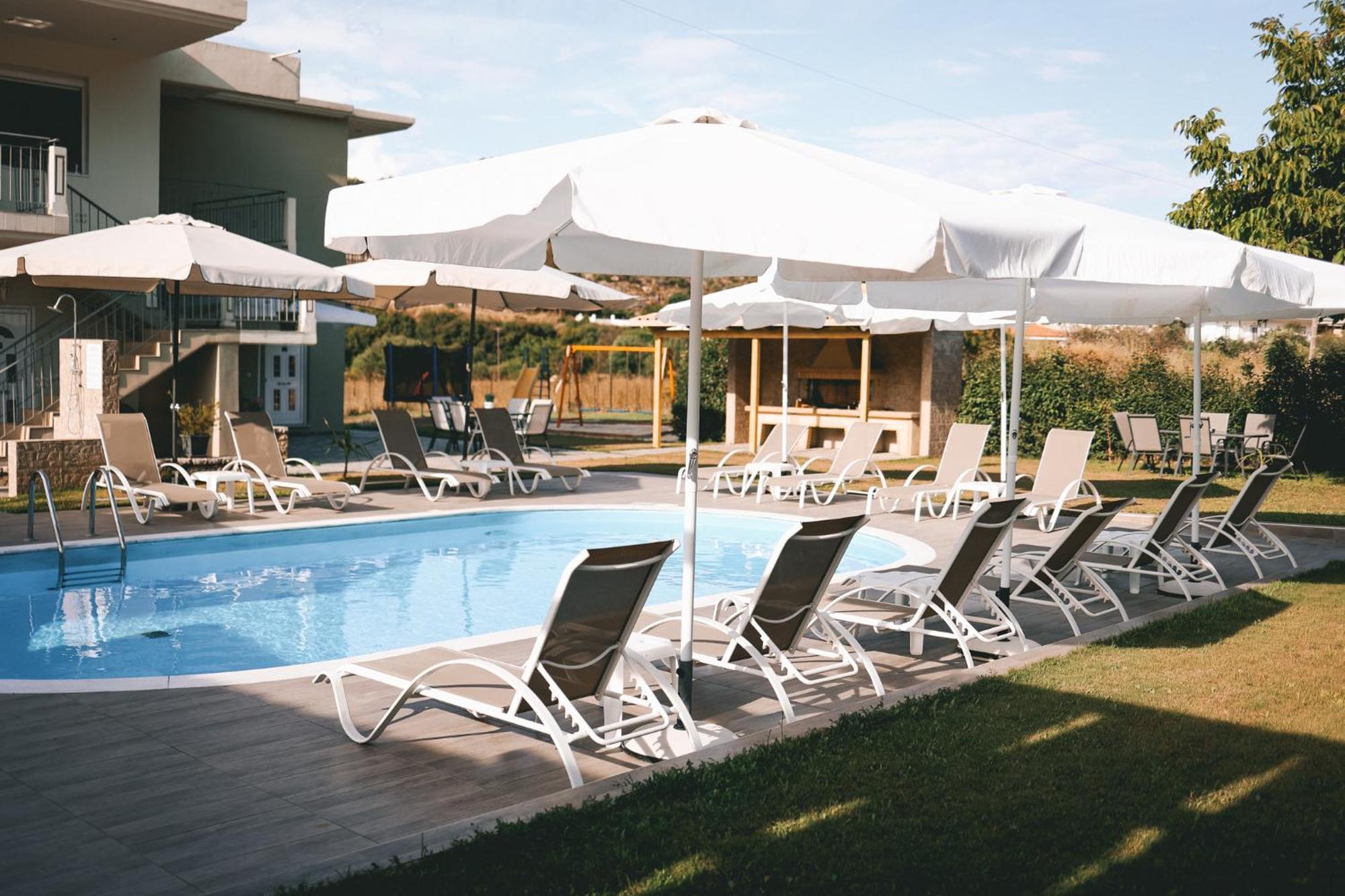 Tsanis Estate Aparthotel Парга Екстериор снимка